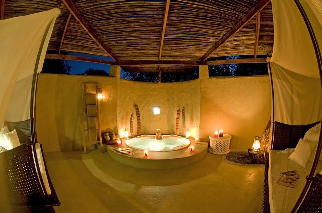 Hotel Sanctuary Chobe Chilwero Kasane Exterior foto